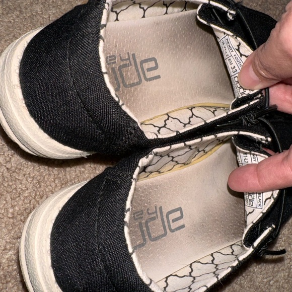 Hey Dudes Youth Size 1 - Picture 6 of 6